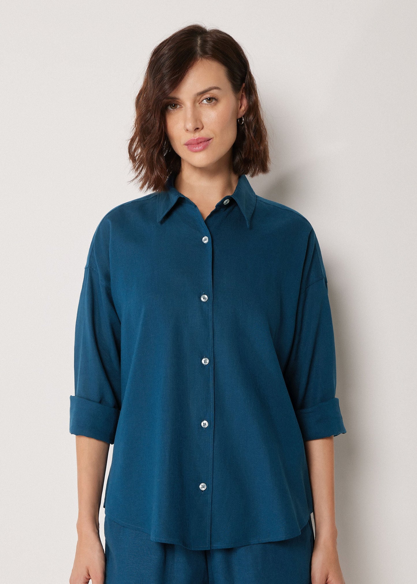 Short Linen and Viscose Shirt