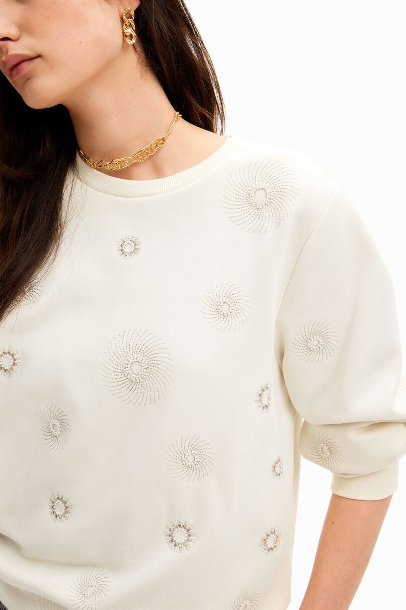 Geometric embroidery sweatshirt